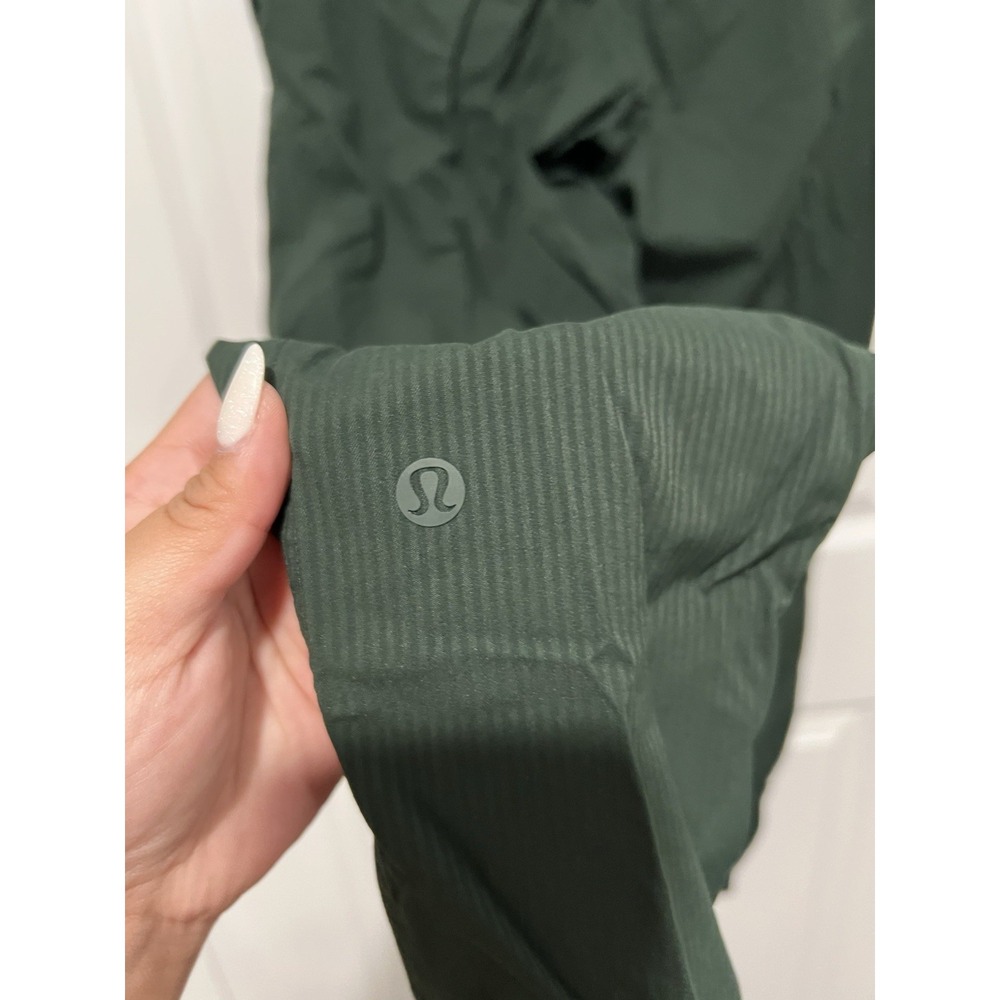 Lululemon Dance Studio Mid-Rise‎ Jogger *Full Length Legacy Green Womens Size 4 - Picture 3 of 4